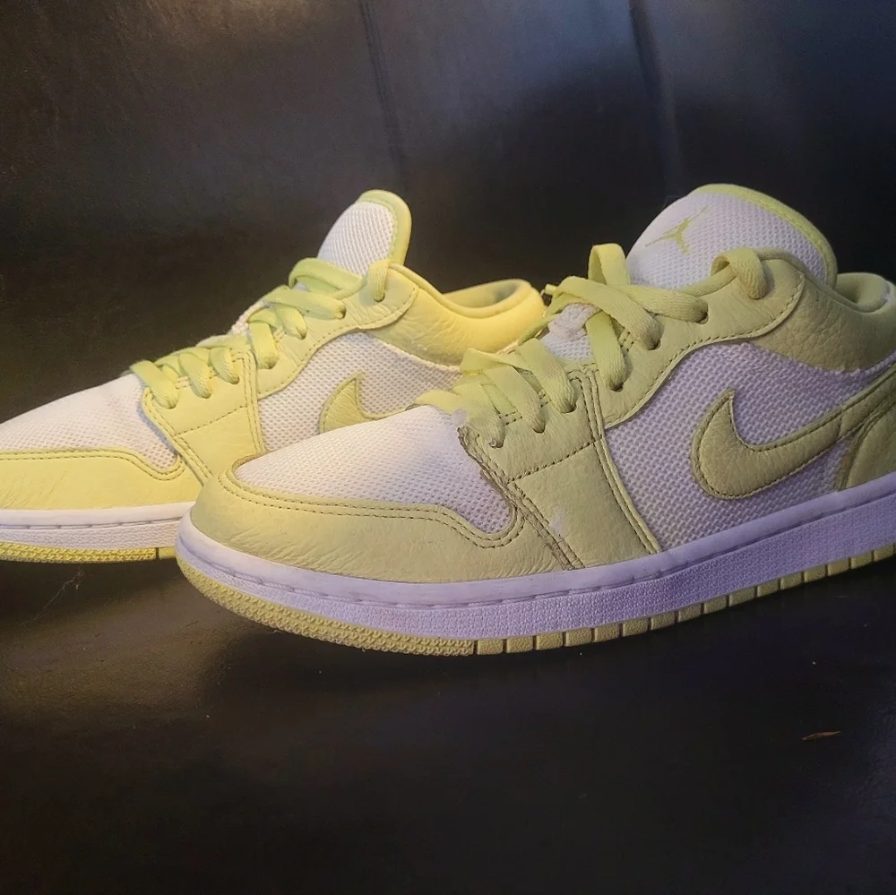 Nike Air Jordan Low Lime Green Sneakers Size 9.5 DH9619-103 - Picture 2 of 5